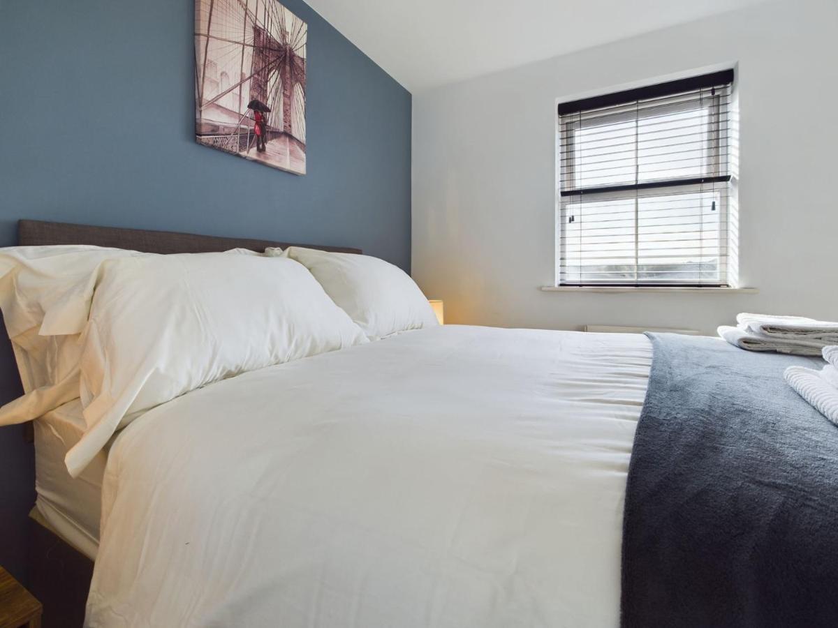 247 Serviced Accommodation In Stafford- 3Br Townhouse Exteriér fotografie